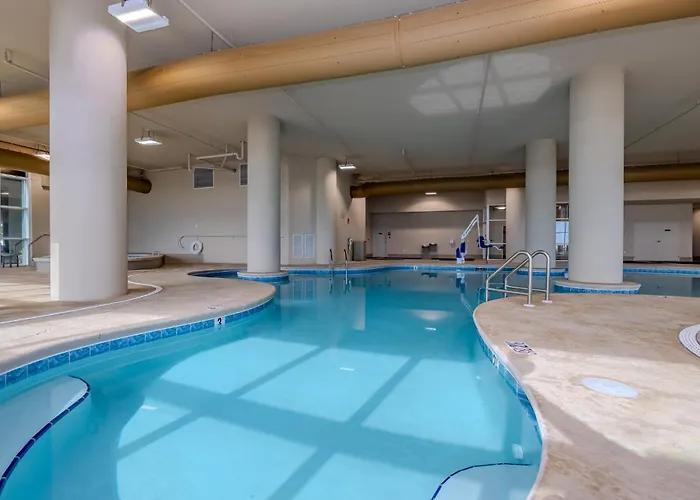 Phoenix Gulf Towers 1008 Apartment