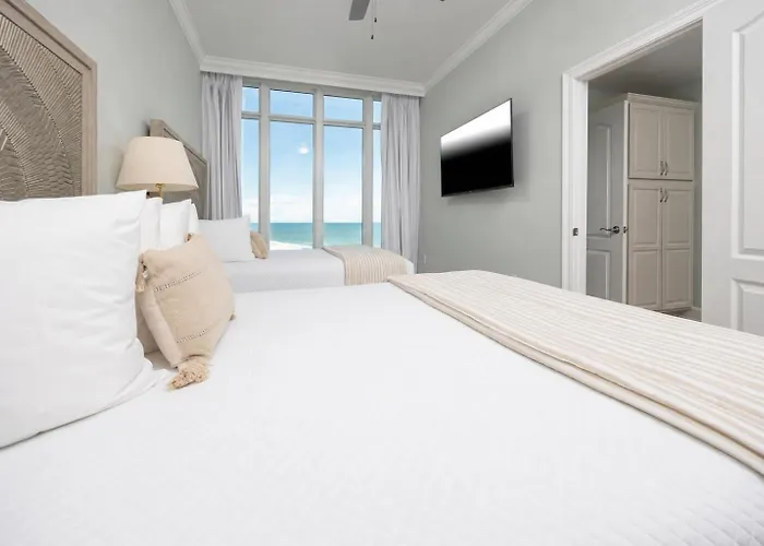 Phoenix Gulf Towers 1008 Apartment