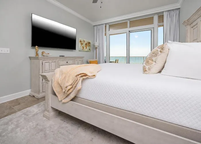 Phoenix Gulf Towers 1008 Apartment *